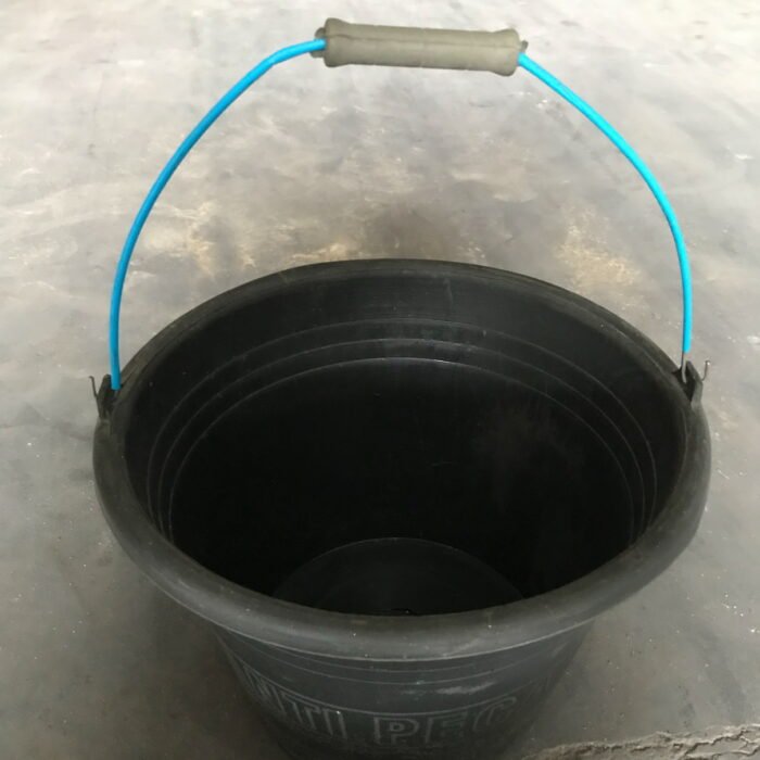EMBER COR PLASTIK 18 HITAM - Image 2