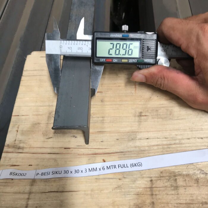 BESI SIKU 30 X 30 X 3 MM X 6 MTR (6KG)