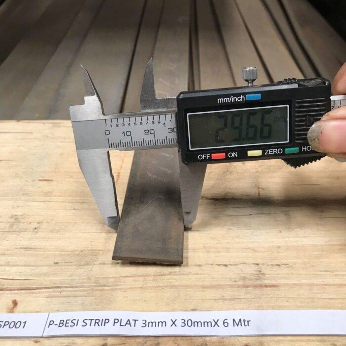BESI STRIP PLAT 3MM X 30MM X 6 MTR (3,67KG)