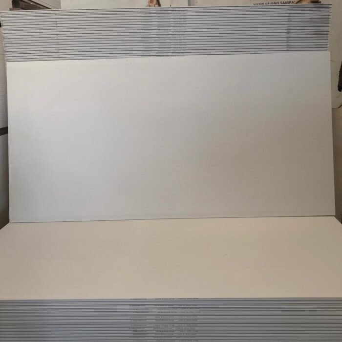 PAPAN GYPSUM 1200 X 2400 X 9MM APLUS STANDARD