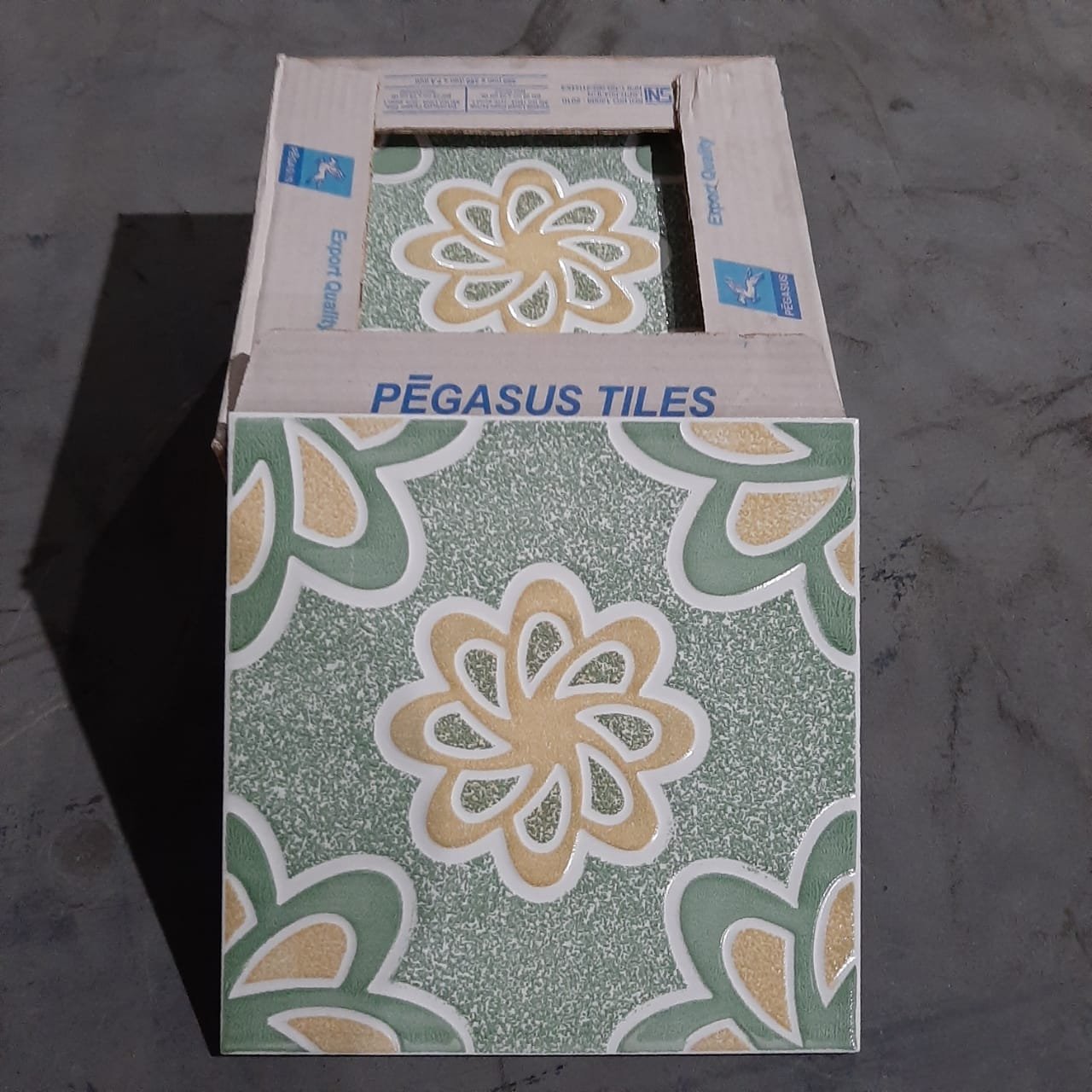 KERAMIK LANTAI MATTE GRAPHIC EMBOSS 25 X 25 PEGASUS ATOM CREAM 51136 (KW1)