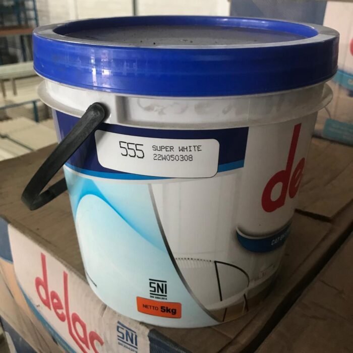 CAT TEMBOK GALON 5KG DELAC 555 SUPER WHITE