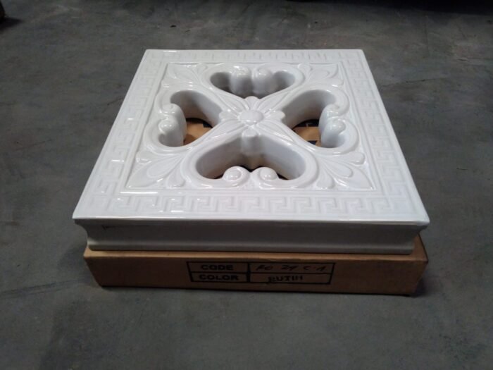 ROOSTER KERAMIK REGULER 30 X 30 TRISENSA RO - 24 SINTA WHITE C (KW1)