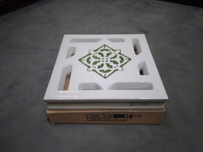 ROOSTER KERAMIK EXCLUSIVE 30 X 30 TRISENSA RO - 79C MASJID PUTIH/LUKIS (KW1)